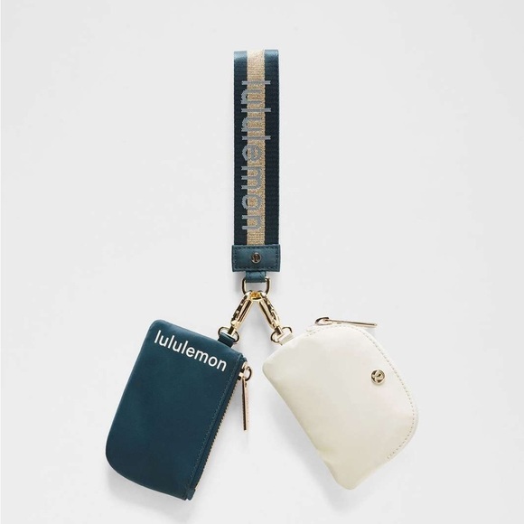 77&78 🆕💙 Lululemon Dual Pouch Wristlet Wordmark - Warp Teal Bone Gold - Picture 1 of 7